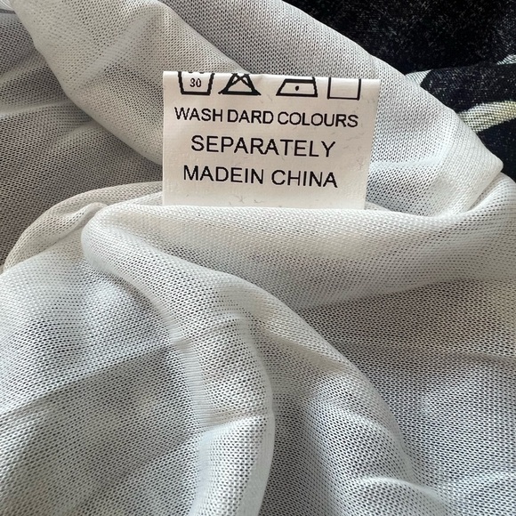 Leading Star Women’s size medium Pineapple Themed Black Maxi Dress🍍 new with tag - Picture 11 of 11